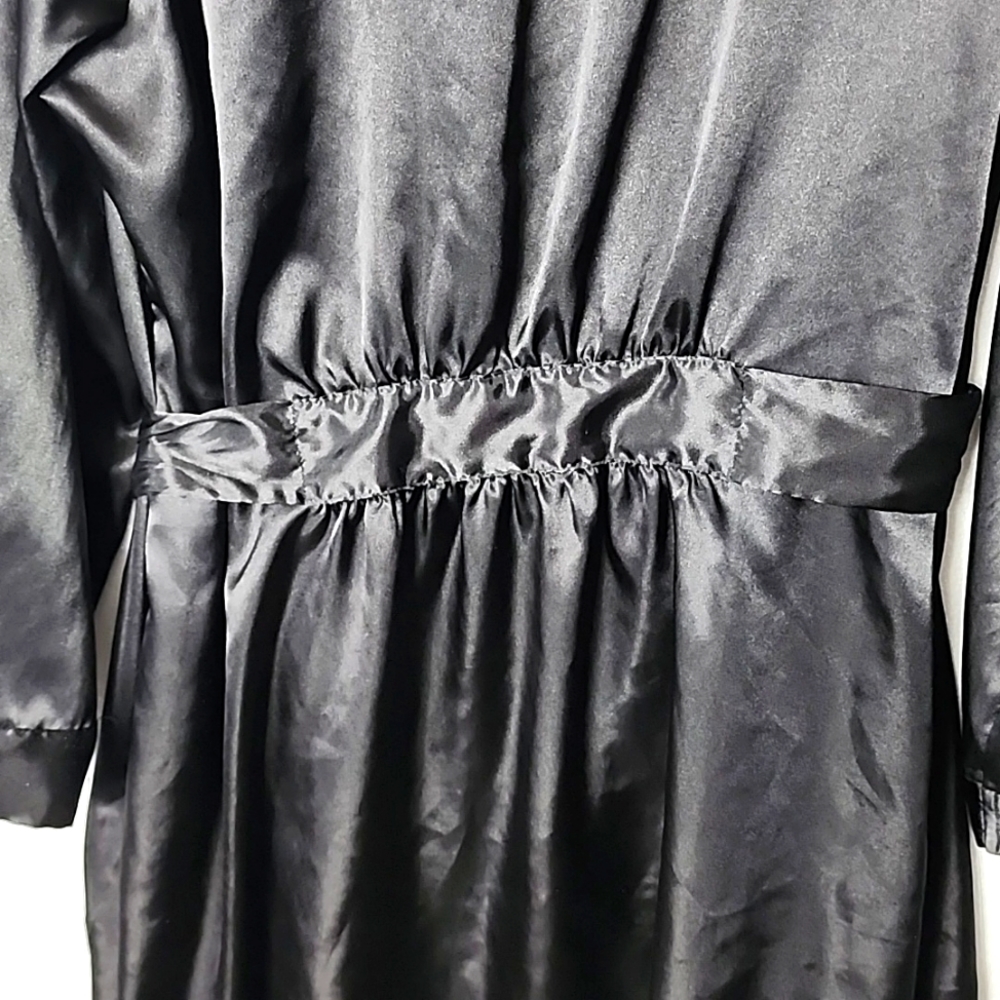Thalia Sodi elegant Black Robe. Size XXL. - Picture 10 of 12